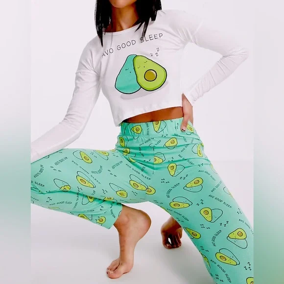 NWT Brave Soul Ava Good Sleep Pajamas 2 piece long sleeve funny novelty avocado - Picture 1 of 7